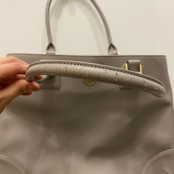 Tory Burch Grey Shoulder Bag - Picture 4 of 5